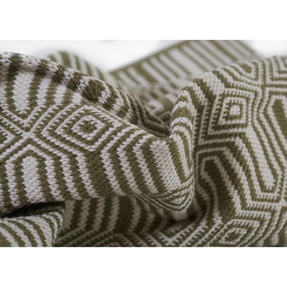 Contemporary Rectangle Area Rug, Green, 3'6" X 5'6". Picture 7