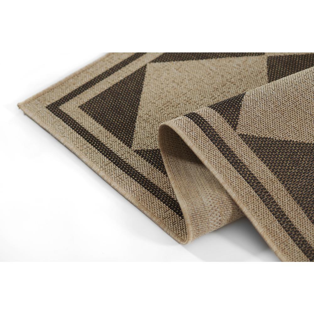 Contemporary Rectangle Area Rug, Black, 5'3" X 7'. Picture 10