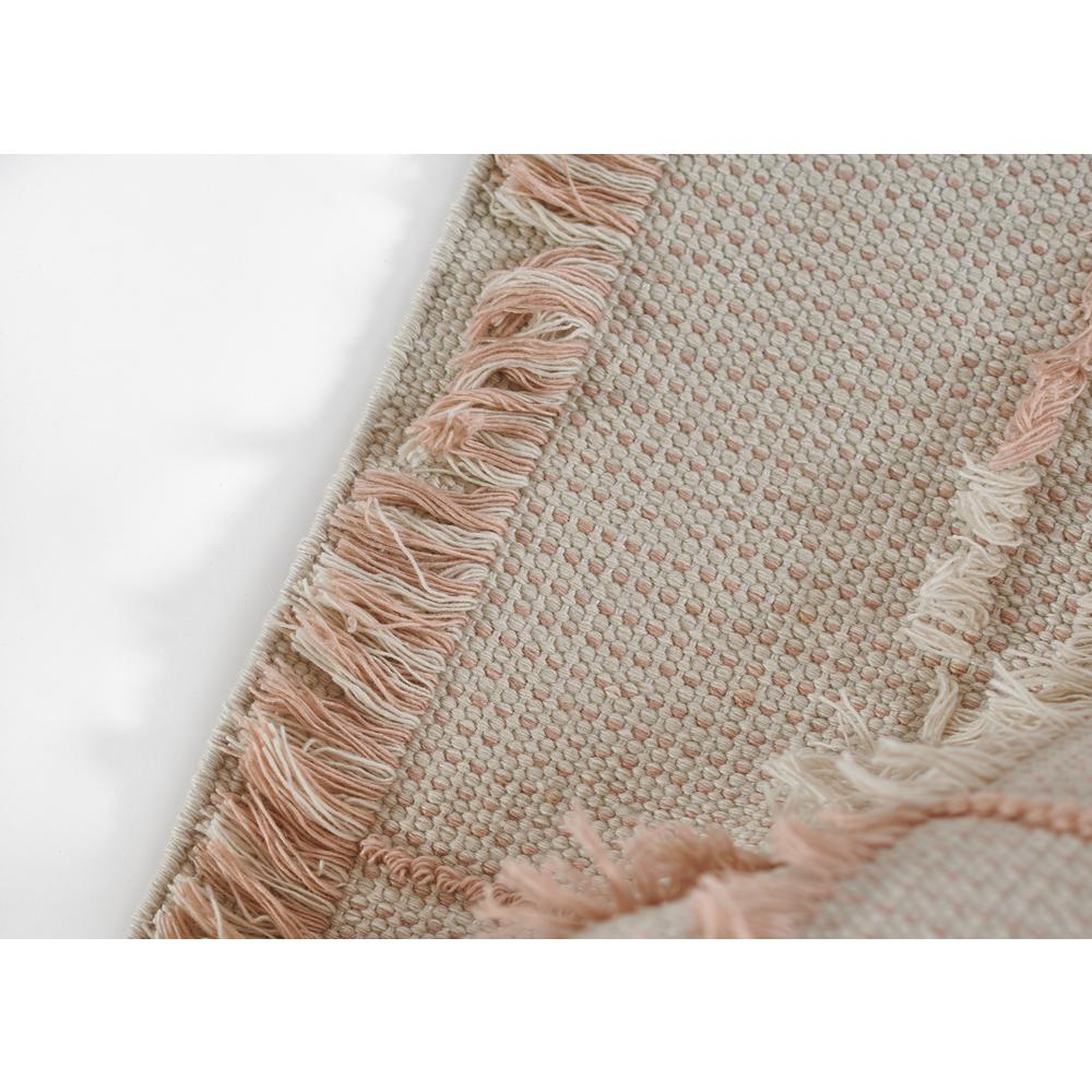 Contemporary Rectangle Area Rug, Pink, 3'6" X 5'6". Picture 9