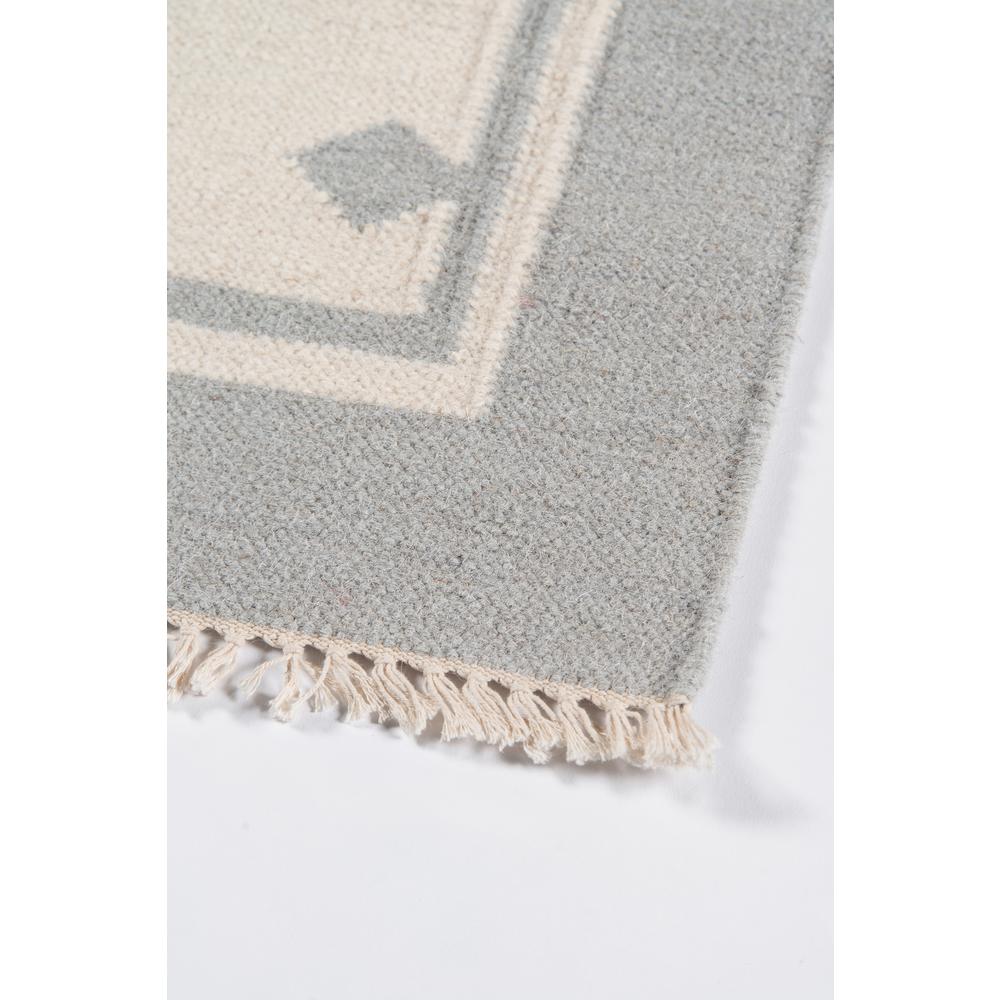 Contemporary Rectangle Area Rug, Grey, 3'6" X 5'6". Picture 5
