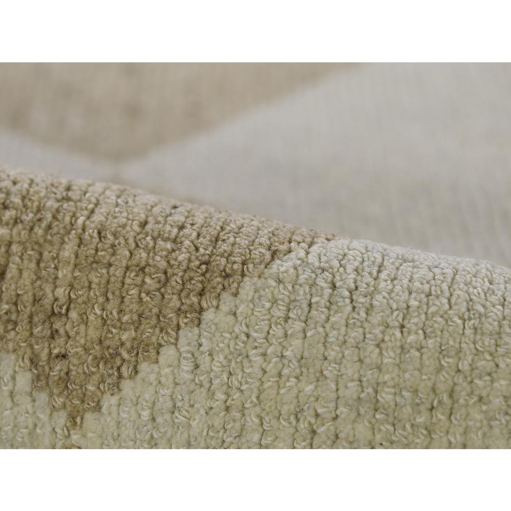 Contemporary Rectangle Area Rug, Beige, 5' X 8'. Picture 4
