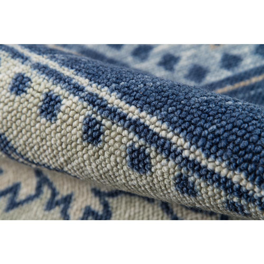 Traditional Rectangle Area Rug, Navy, 5'3" X 7'6". Picture 4