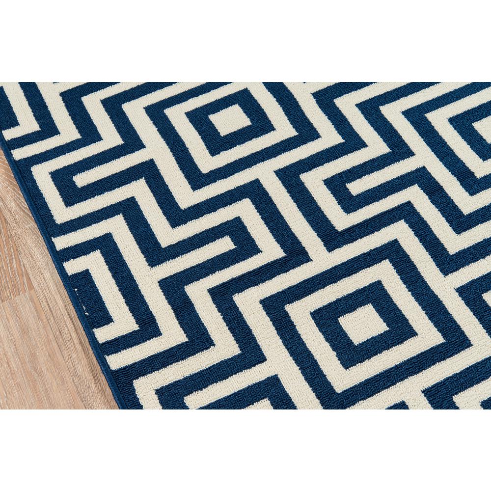 Contemporary Rectangle Area Rug, Navy, 3'11" X 5'7". Picture 3