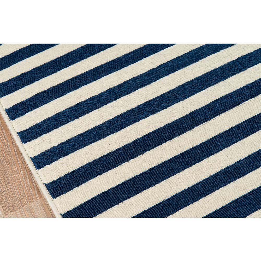 Contemporary Rectangle Area Rug, Navy, 3'11" X 5'7". Picture 3