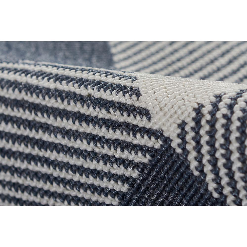 Modern Rectangle Area Rug, Denim, 3'11" X 5'7". Picture 4