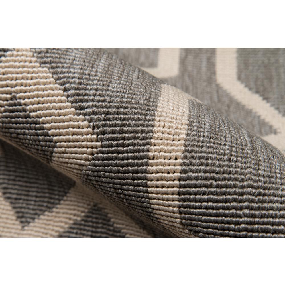 Contemporary Rectangle Area Rug, Grey, 3'11" X 5'7". Picture 4