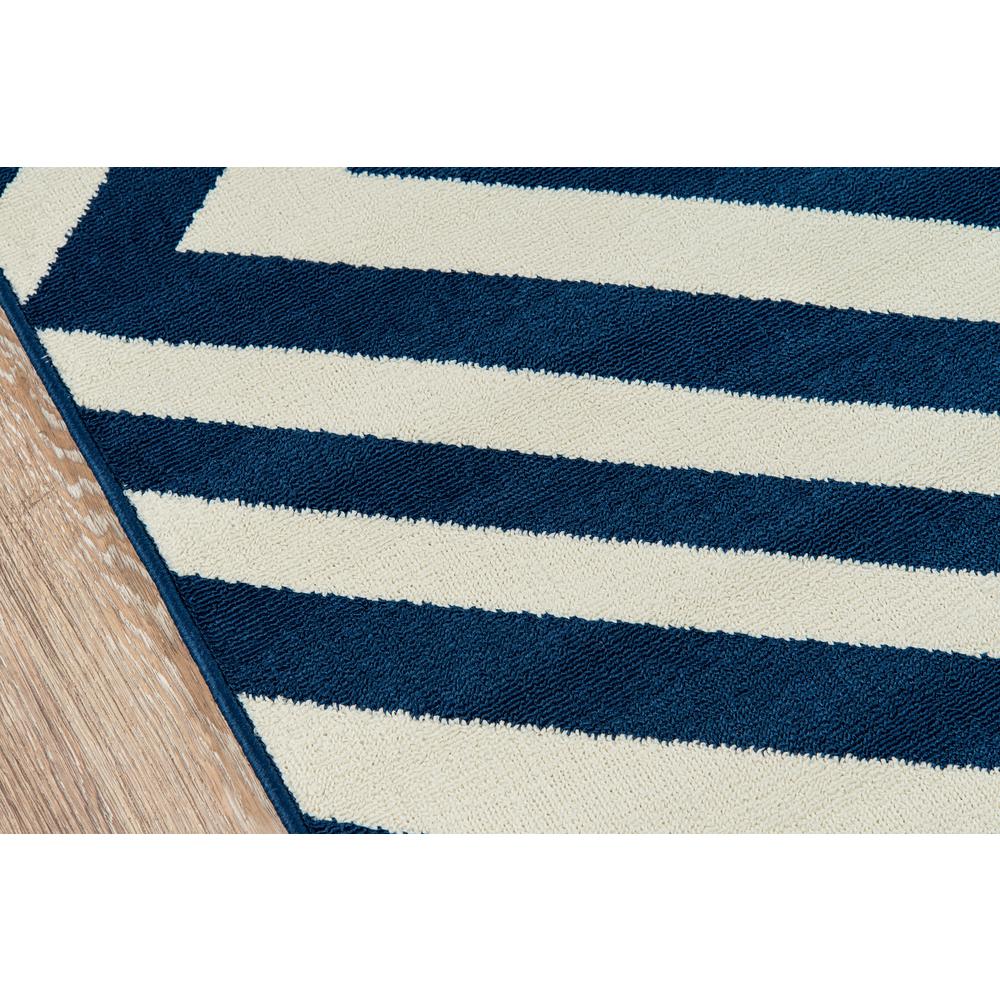 Contemporary Rectangle Area Rug, Navy, 3'11" X 5'7". Picture 3