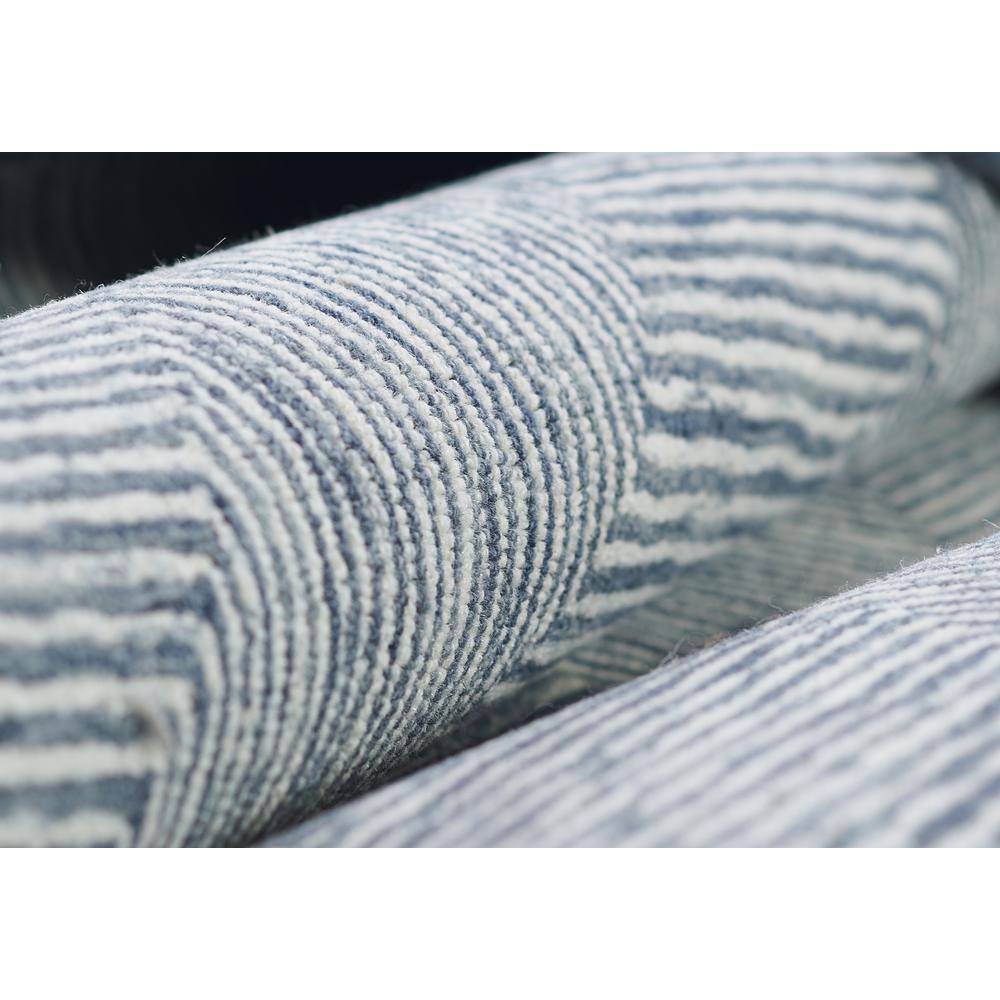 Contemporary Rectangle Area Rug, Denim, 5' X 8'. Picture 4
