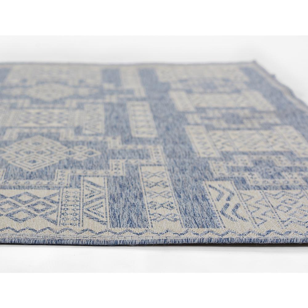 Transitional Rectangle Area Rug, Blue, 4'1" X 6'. Picture 3