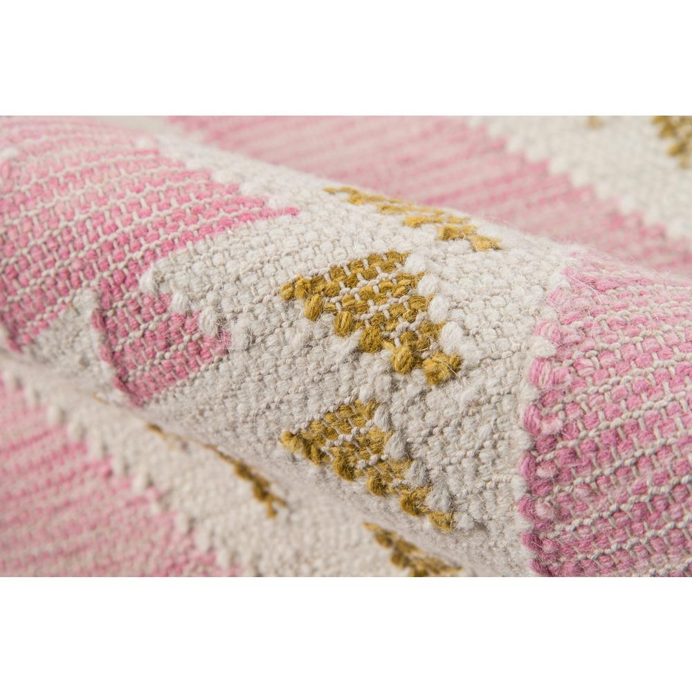 Contemporary Rectangle Area Rug, Pink, 5' X 7'. Picture 4