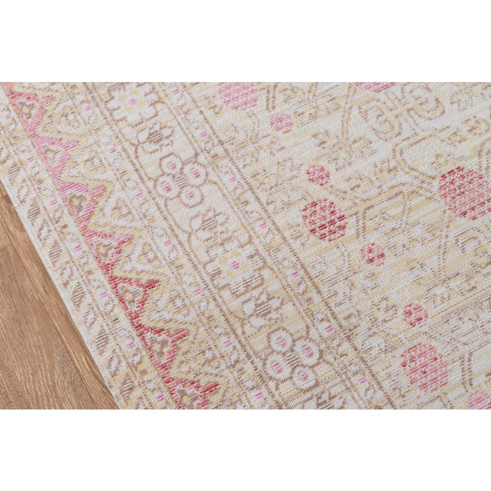 Traditional Rectangle Area Rug, Pink, 5'3" X 7'3". Picture 3