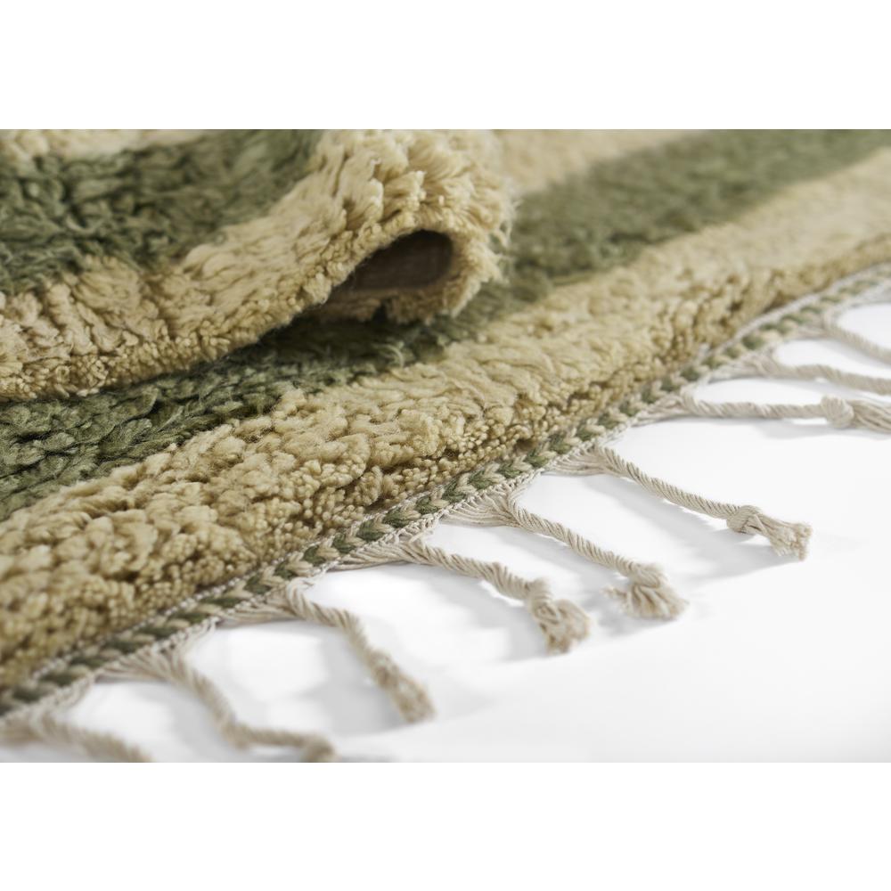 Contemporary Rectangle Area Rug, Green, 5' X 8'. Picture 9