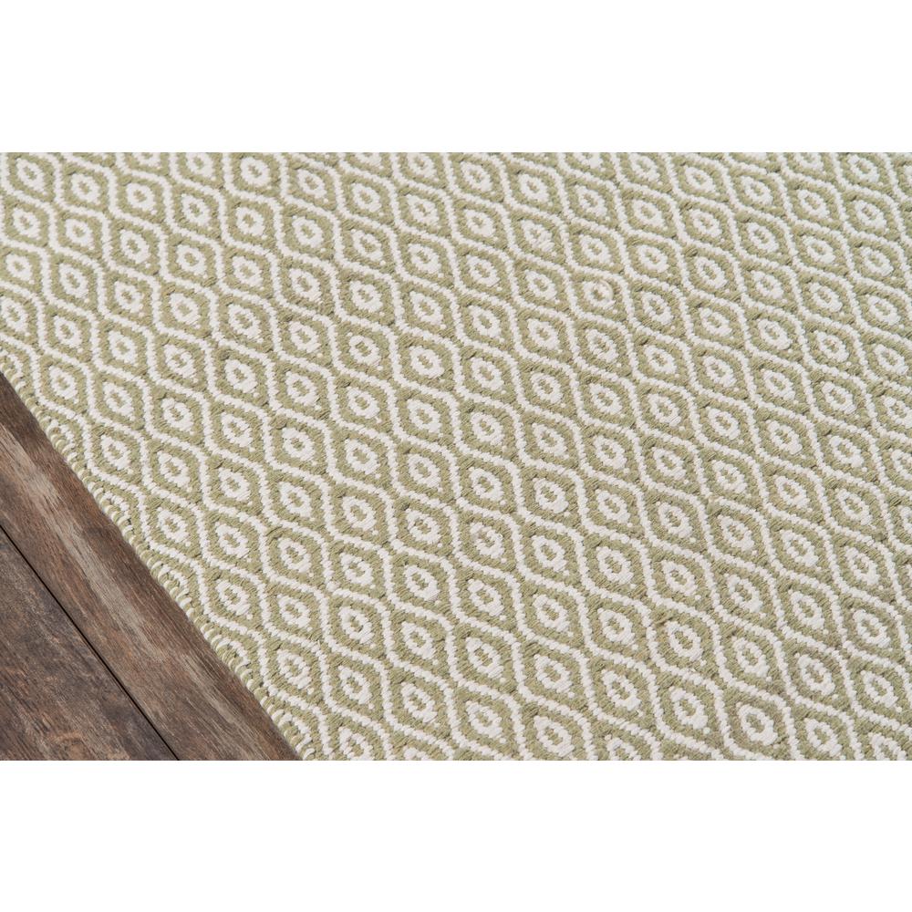Contemporary Rectangle Area Rug, Green, 5' X 7'6". Picture 3