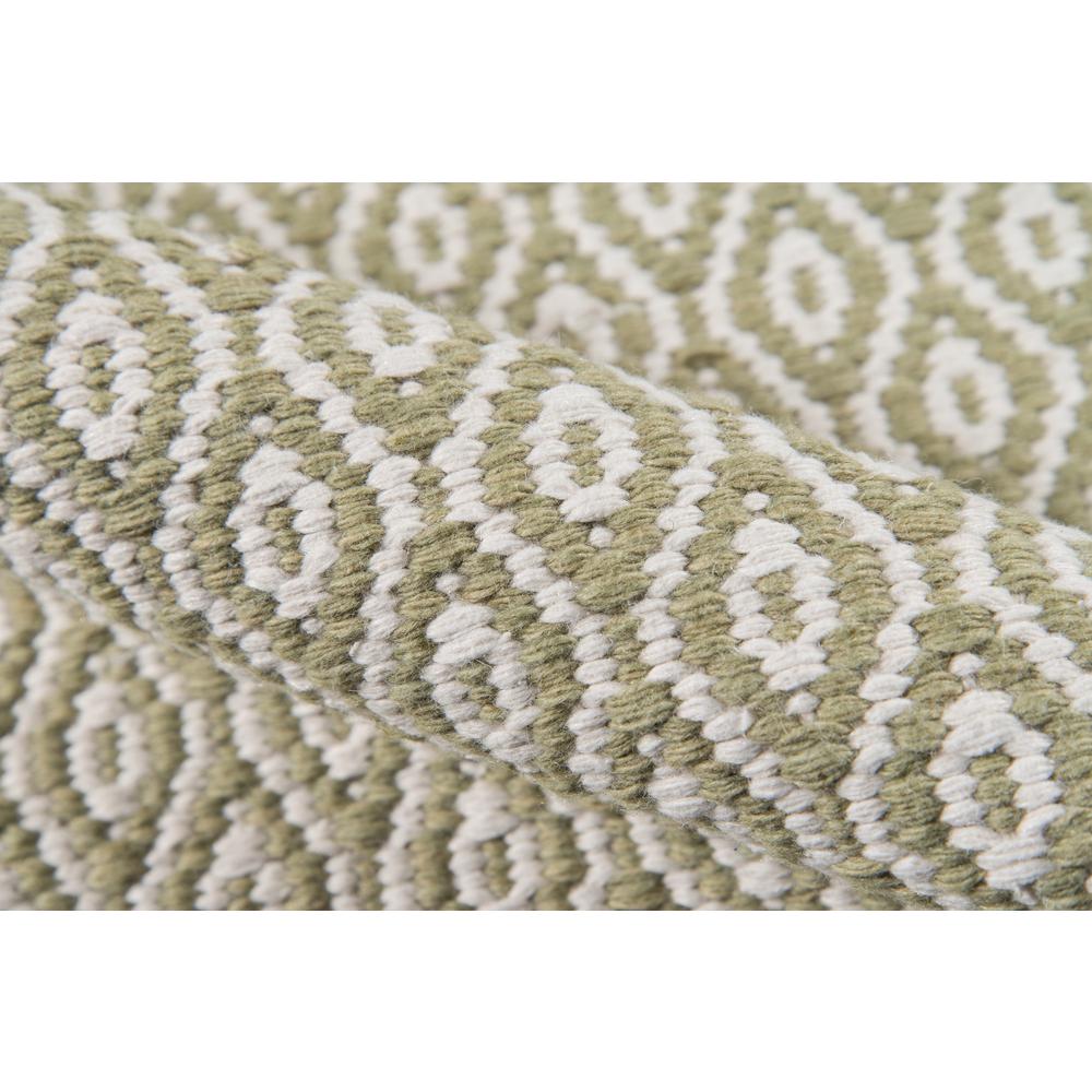 Contemporary Rectangle Area Rug, Green, 5' X 7'6". Picture 4