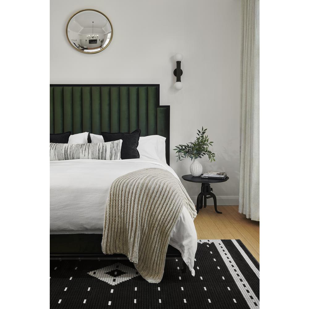 Contemporary Rectangle Area Rug, Black, 5'3" X 7'6". Picture 13