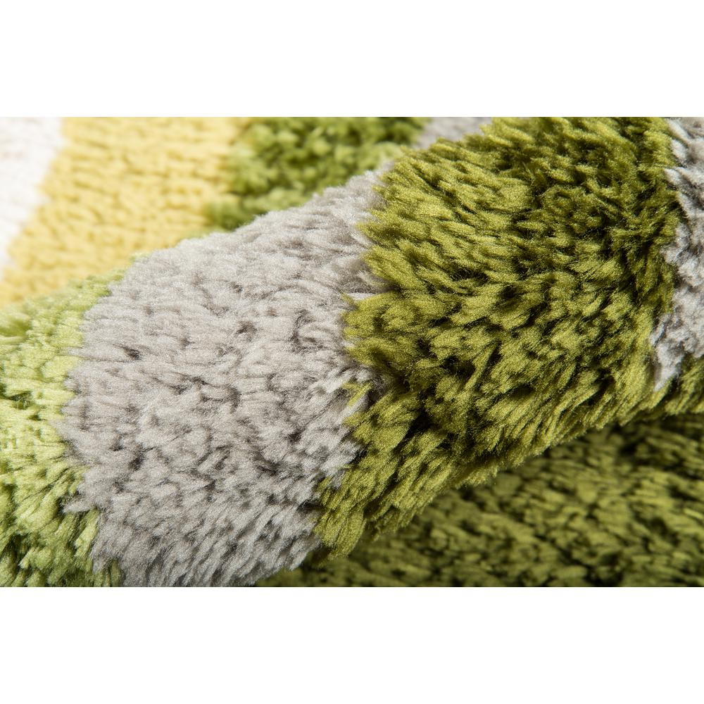 Modern Rectangle Area Rug, Green, 5' X 7'6". Picture 4