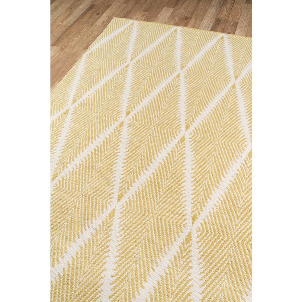 Contemporary Rectangle Area Rug, Citron, 5' X 7'6". Picture 2