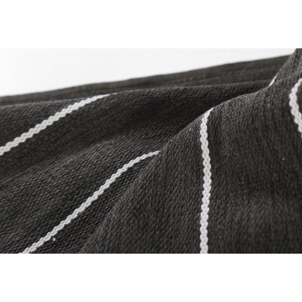 Contemporary Rectangle Area Rug, Black, 3'6" X 5'6". Picture 7