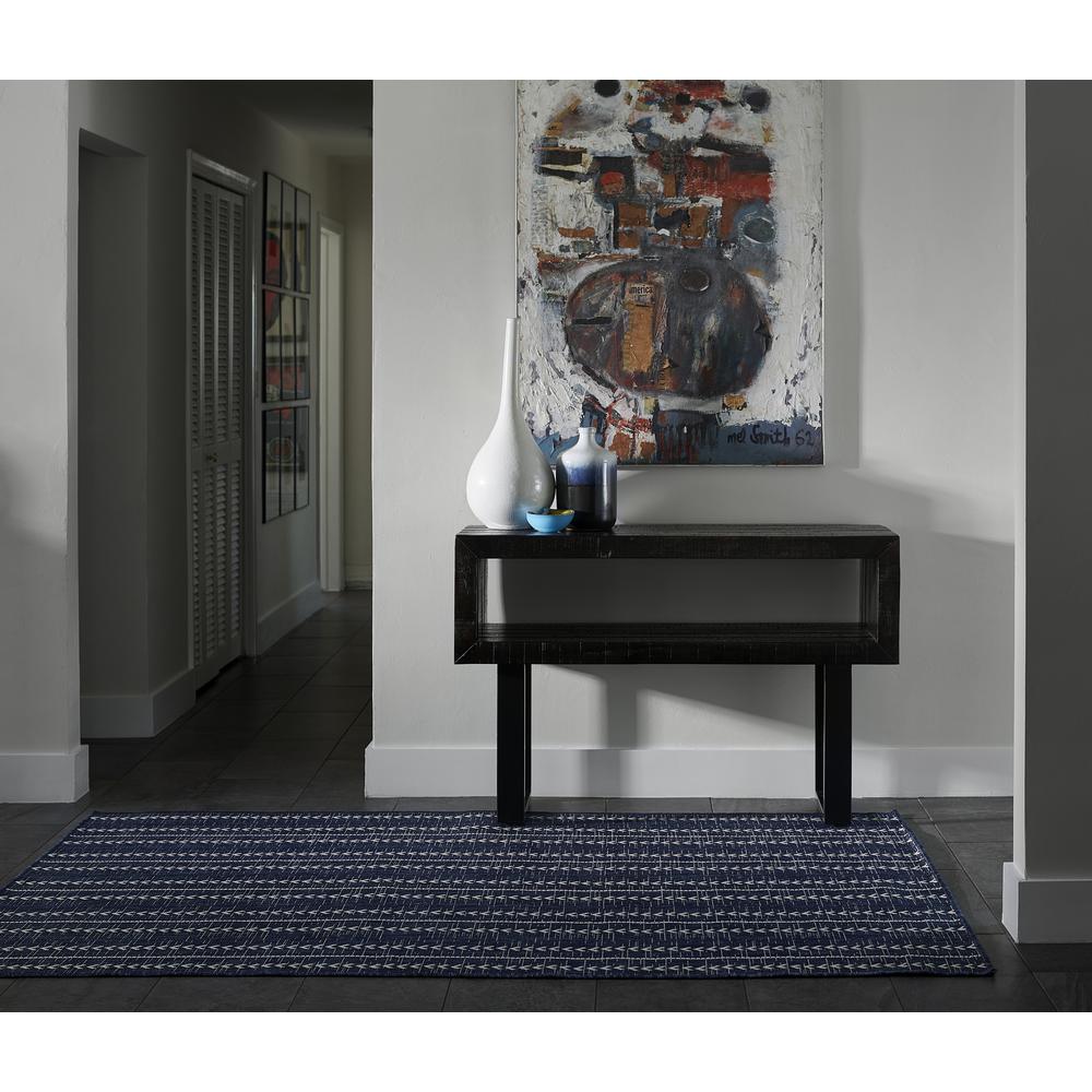 Transitional Rectangle Area Rug, Navy, 4'1" X 6'. Picture 8
