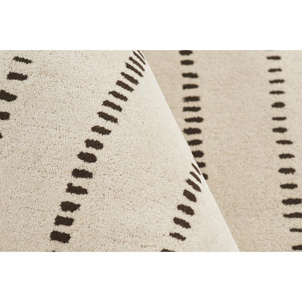 Contemporary Rectangle Area Rug, Ivory, 5' X 8'. Picture 8