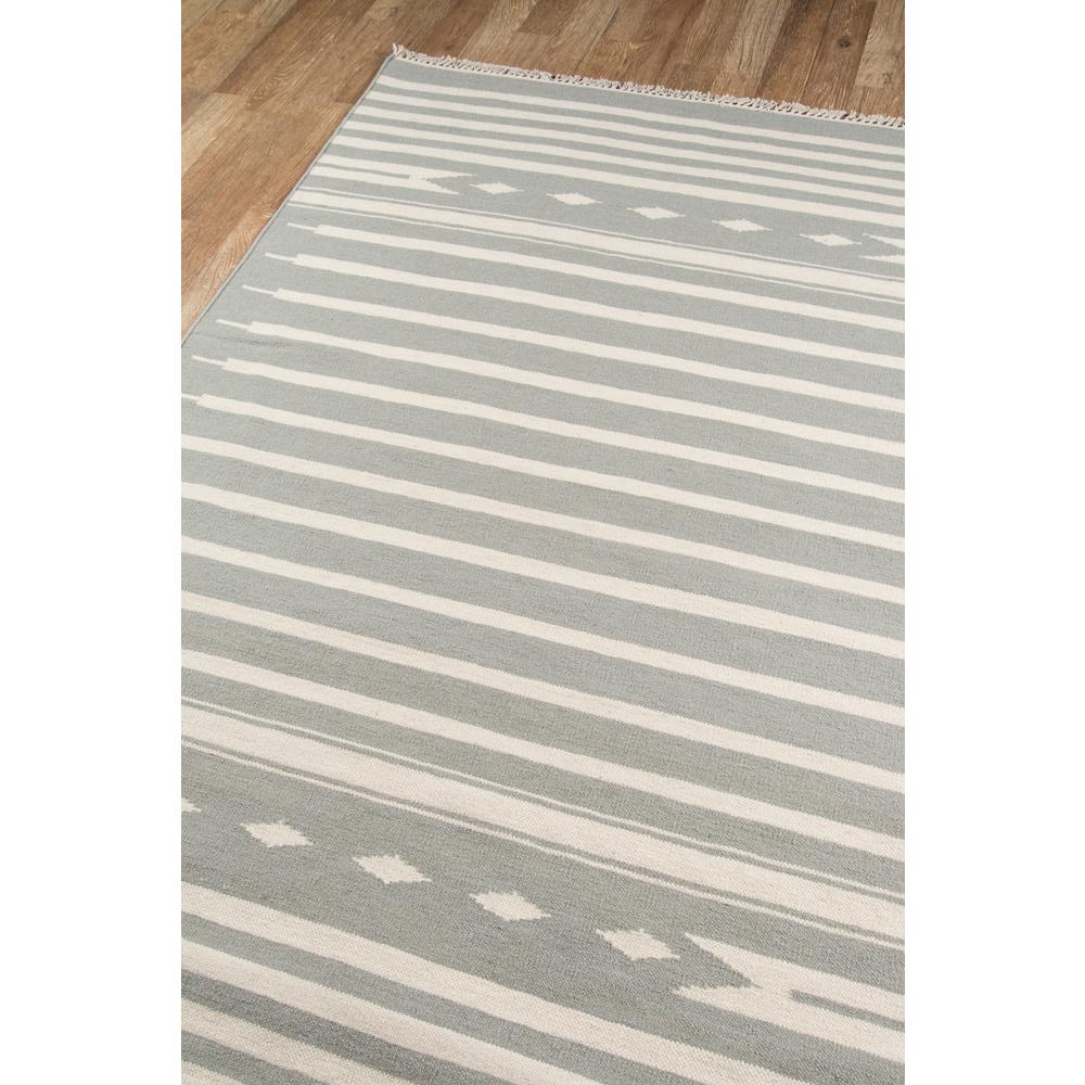 Contemporary Rectangle Area Rug, Grey, 5' X 7'6". Picture 2