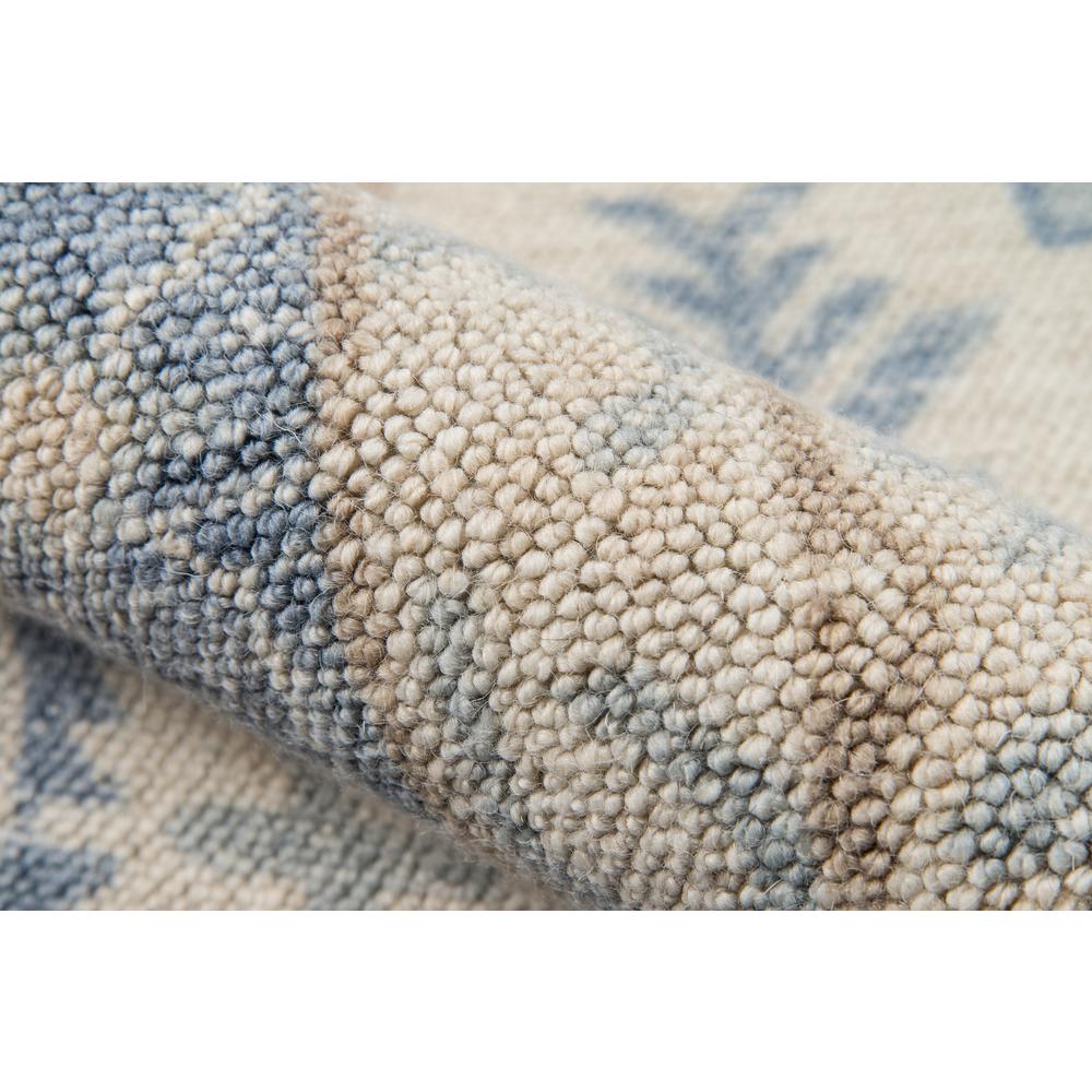 Traditional Rectangle Area Rug, Blue, 6'6" X 9'. Picture 4