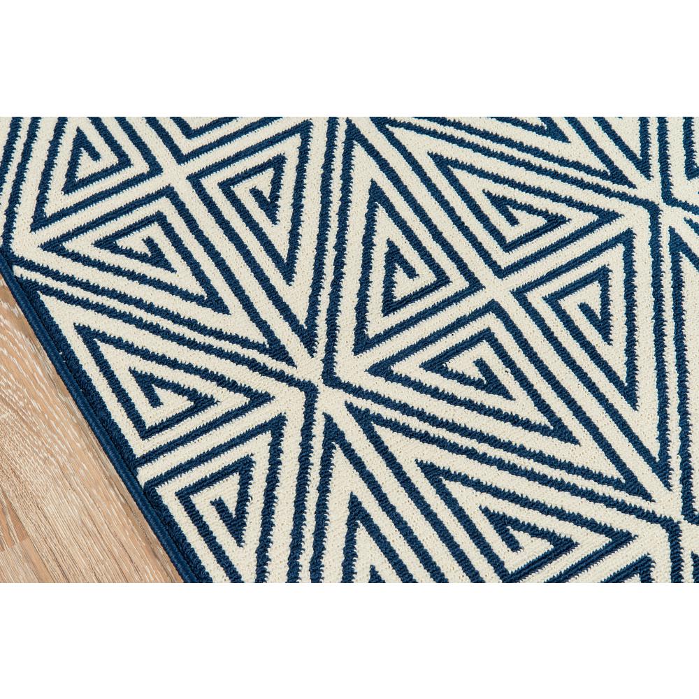 Contemporary Rectangle Area Rug, Navy, 5'3" X 7'6". Picture 3