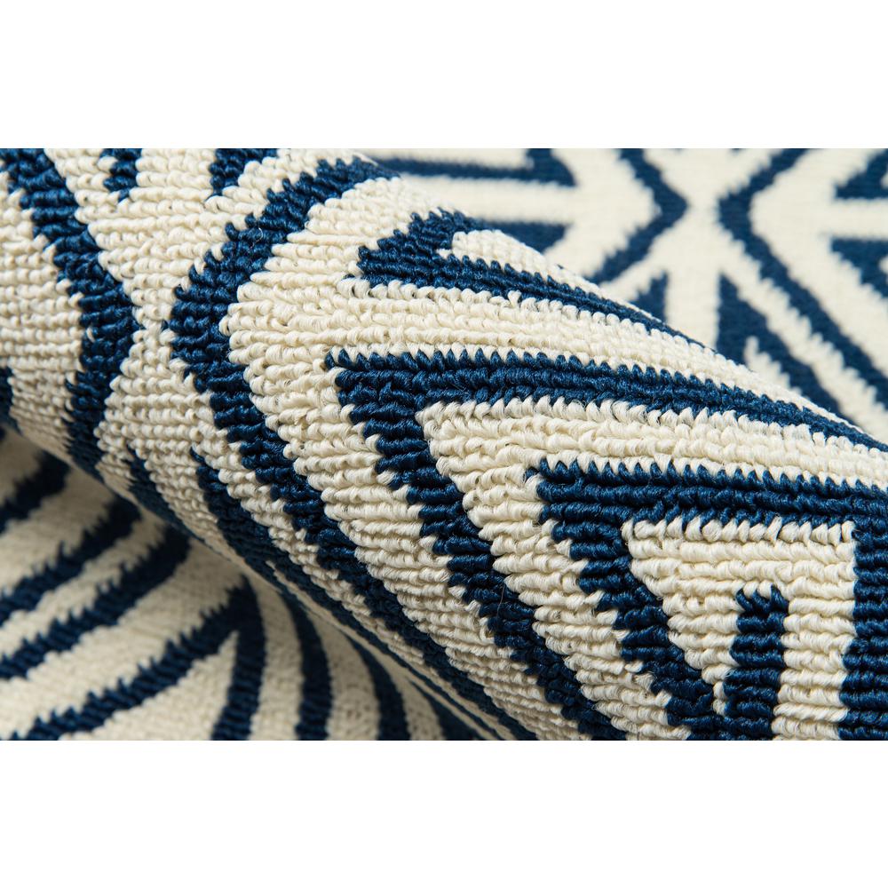 Contemporary Rectangle Area Rug, Navy, 5'3" X 7'6". Picture 4