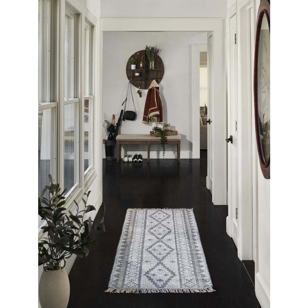 Traditional Rectangle Area Rug, Grey, 5' X 8'. Picture 13