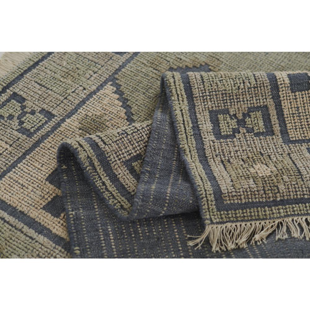 Traditional Rectangle Area Rug, Blue, 5' X 8'. Picture 8