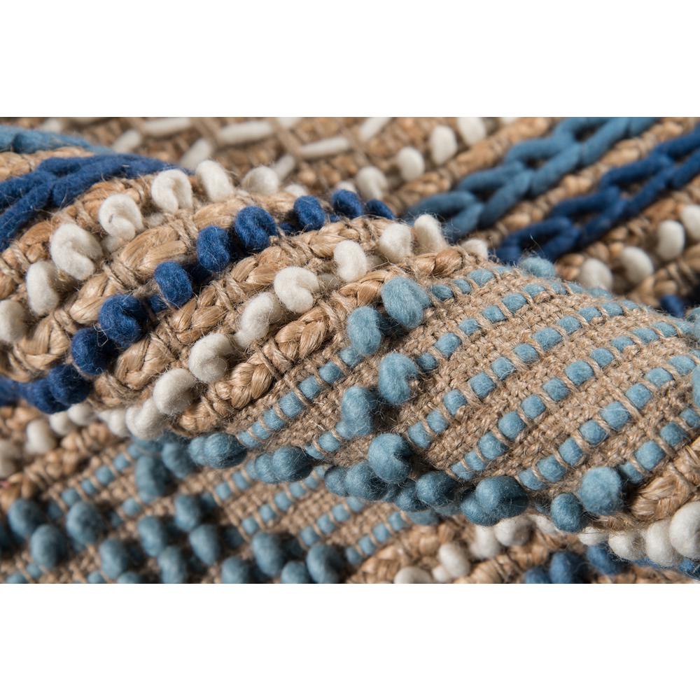 Transitional Rectangle Area Rug, Blue, 6' X 9'. Picture 4