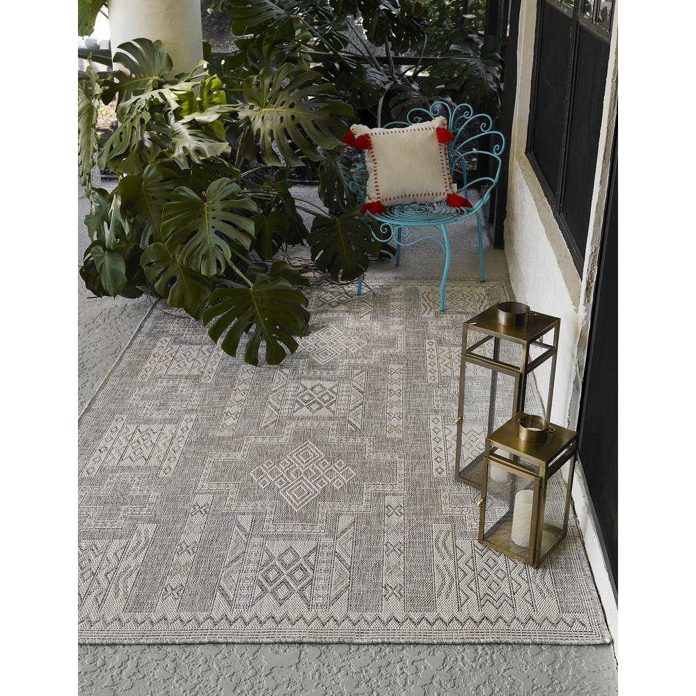 Transitional Rectangle Area Rug, Grey, 5'3" X 7'. Picture 9