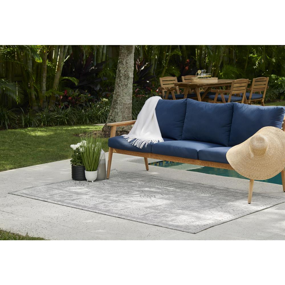Transitional Rectangle Area Rug, Grey, 5'3" X 7'. Picture 10