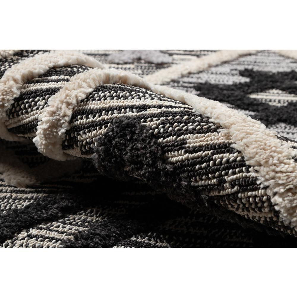 Contemporary Rectangle Area Rug, Black, 5'3" X 7'6". Picture 4