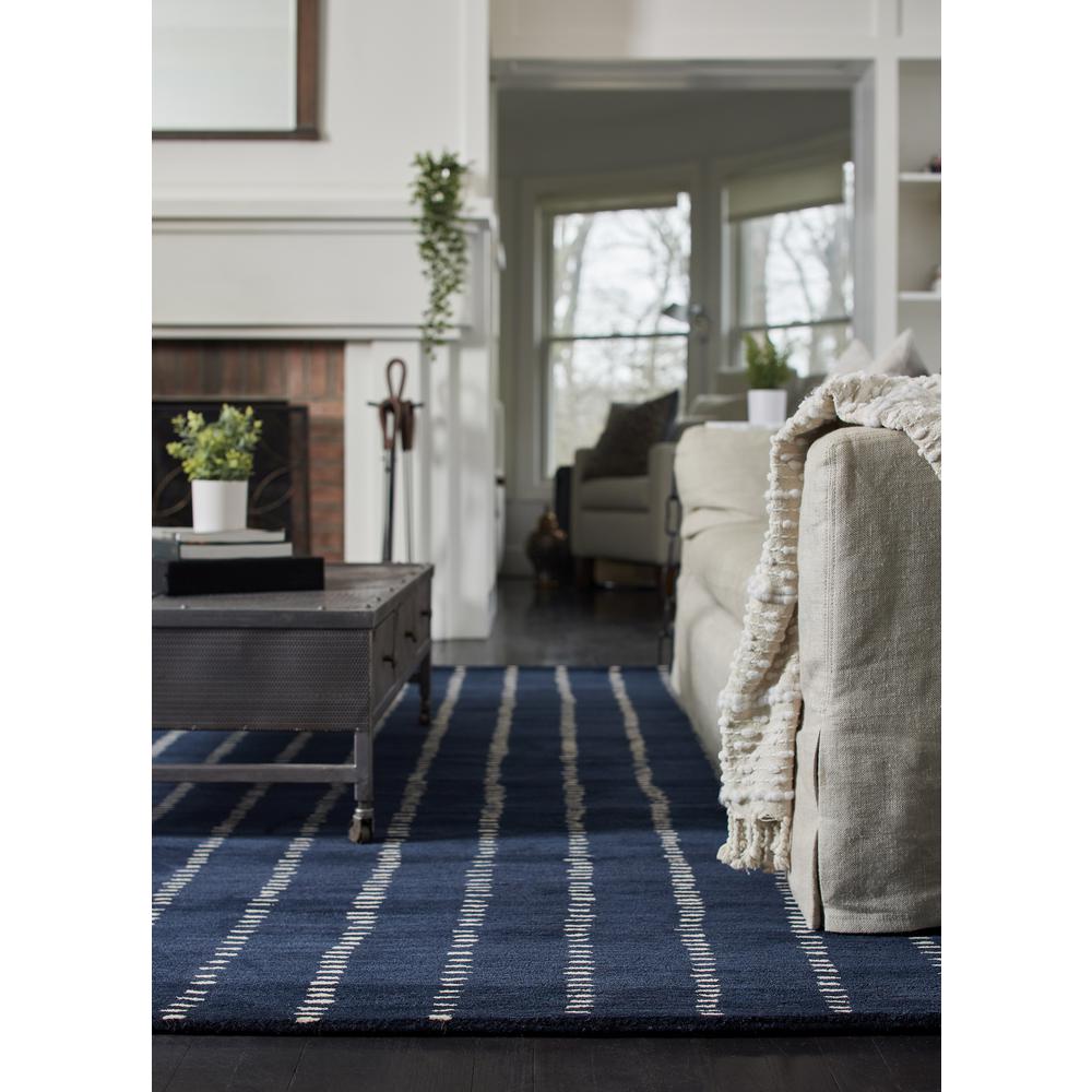 Contemporary Rectangle Area Rug, Navy, 8' X 10'. Picture 11