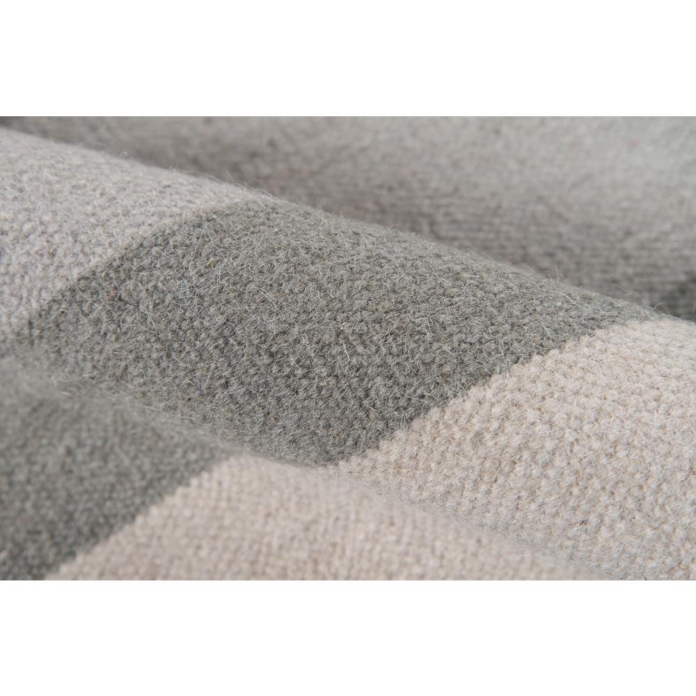 Contemporary Rectangle Area Rug, Grey, 7'6" X 9'6". Picture 4