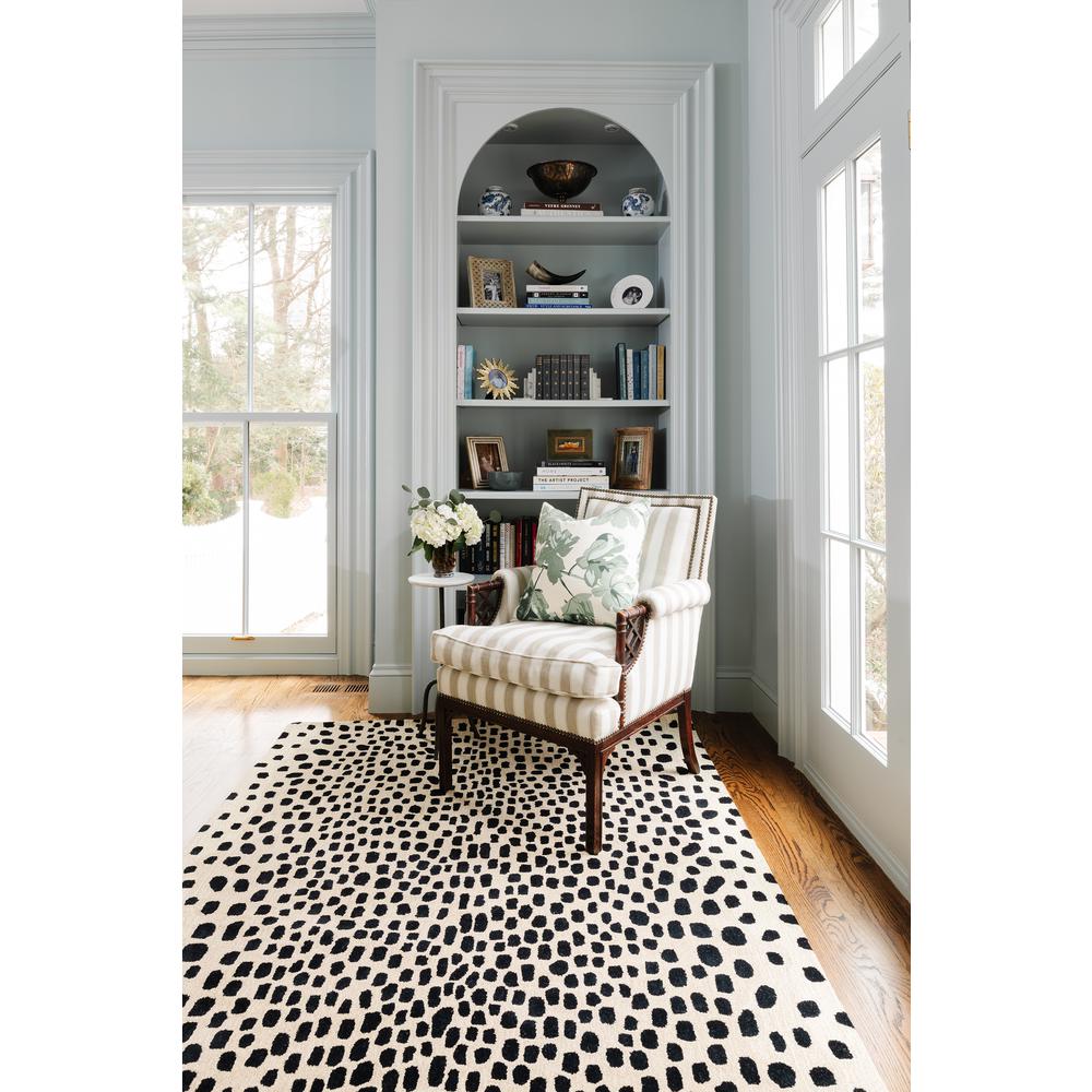 Contemporary Rectangle Area Rug, Beige, 5' X 8'. Picture 10