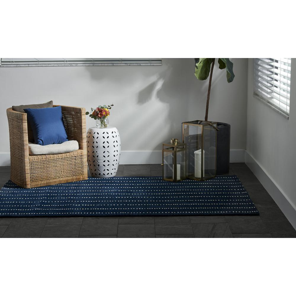 Contemporary Rectangle Area Rug, Navy, 9' X 12'. Picture 9