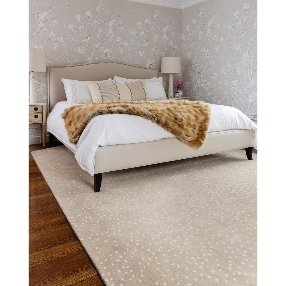 Contemporary Rectangle Area Rug, Beige, 7'9" X 9'9". Picture 11