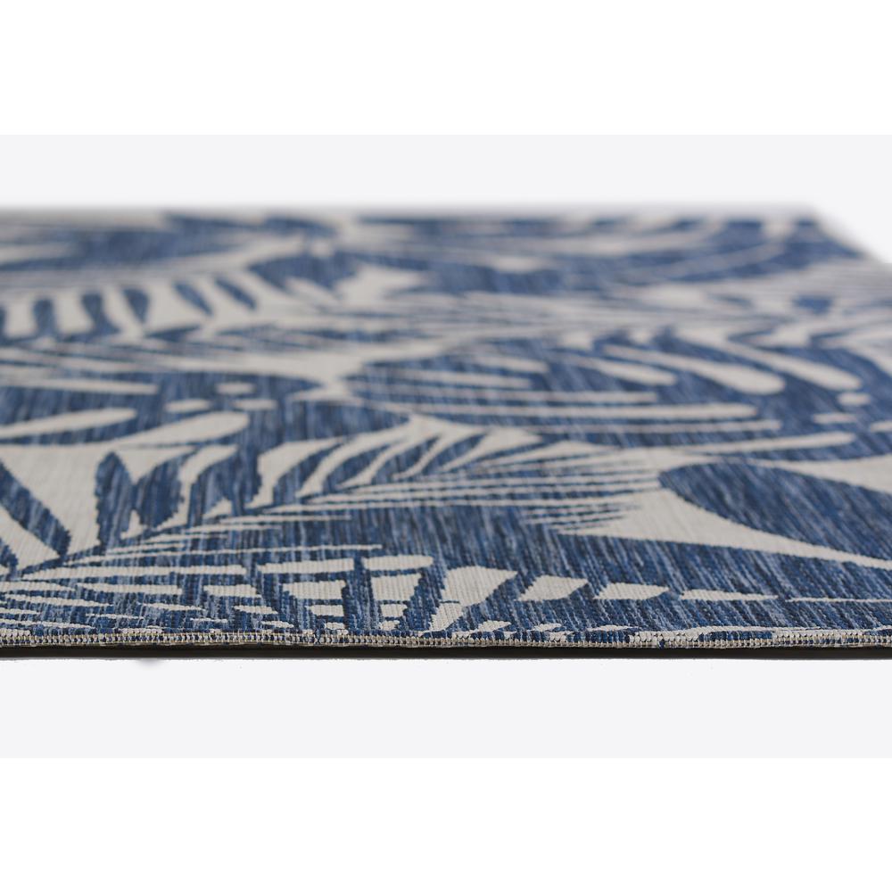 Transitional Rectangle Area Rug, Blue, 5'3" X 7'6". Picture 6