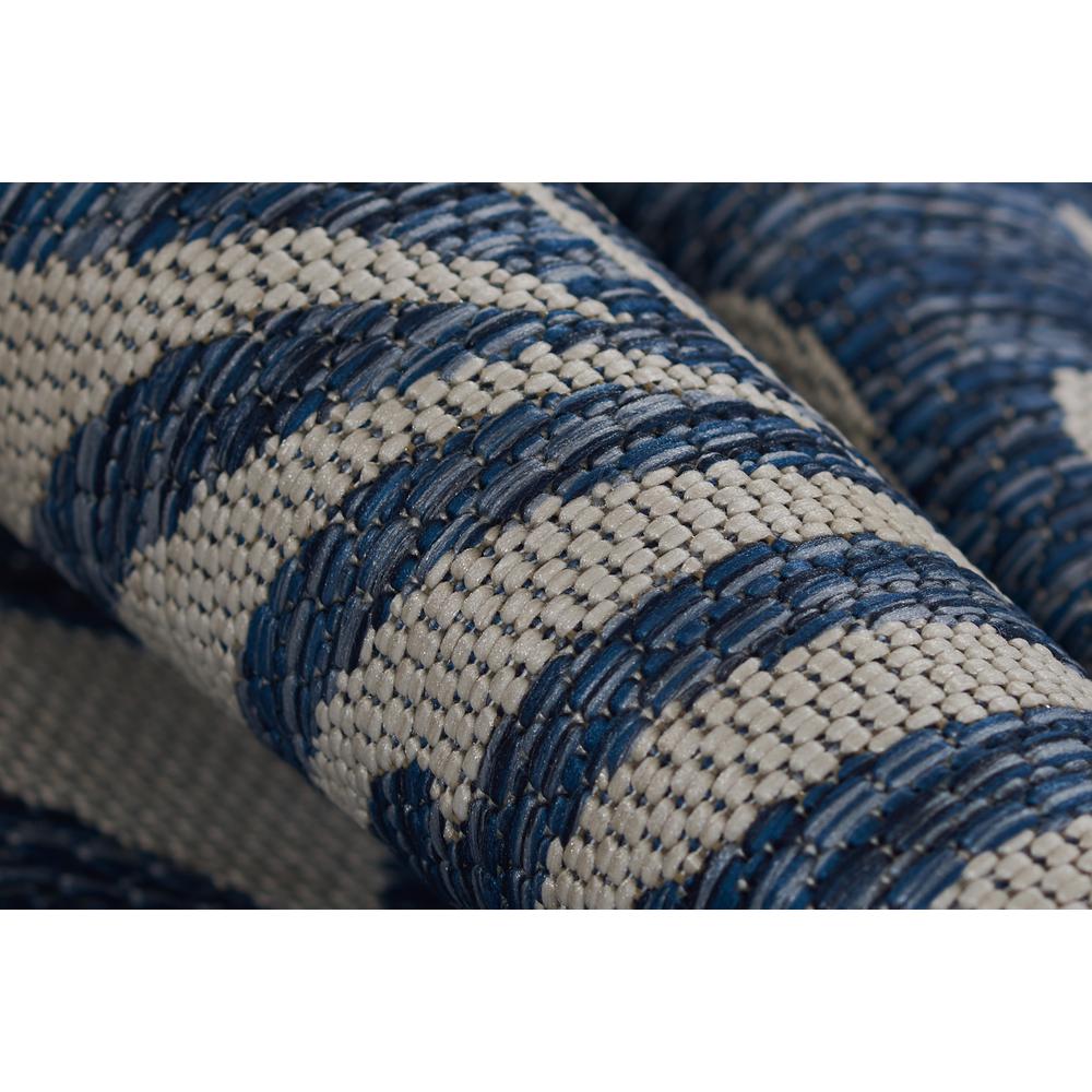 Transitional Rectangle Area Rug, Blue, 6'7" X 9'6". Picture 4