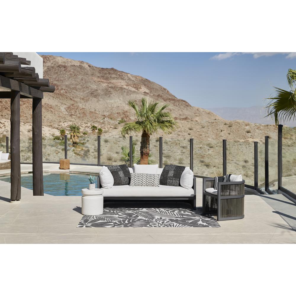Transitional Rectangle Area Rug, Charcoal, 6'7" X 9'6". Picture 9