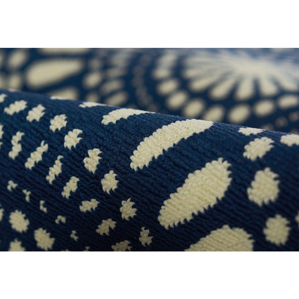 Transitional Rectangle Area Rug, Navy, 1'8" X 3'7". Picture 4