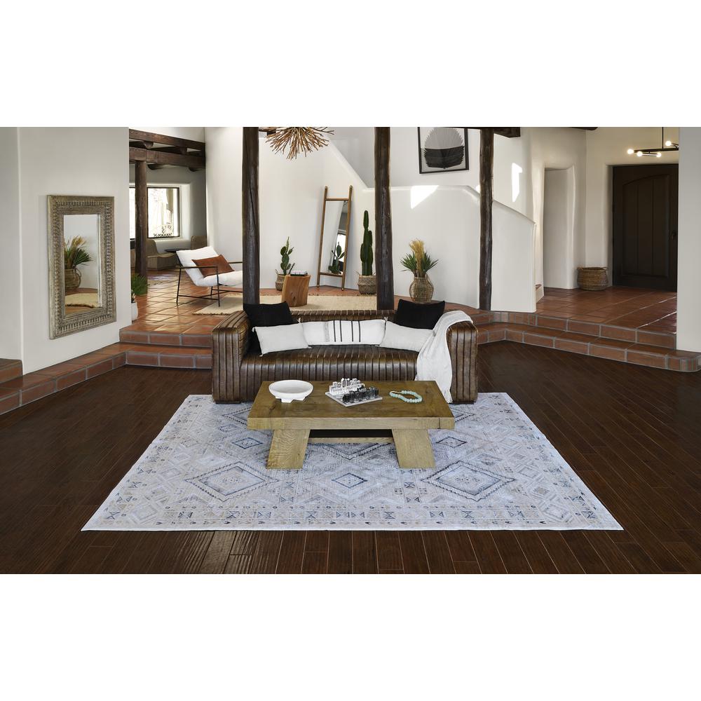 Traditional Rectangle Area Rug, Ivory, 1'10" X 2'10". Picture 13
