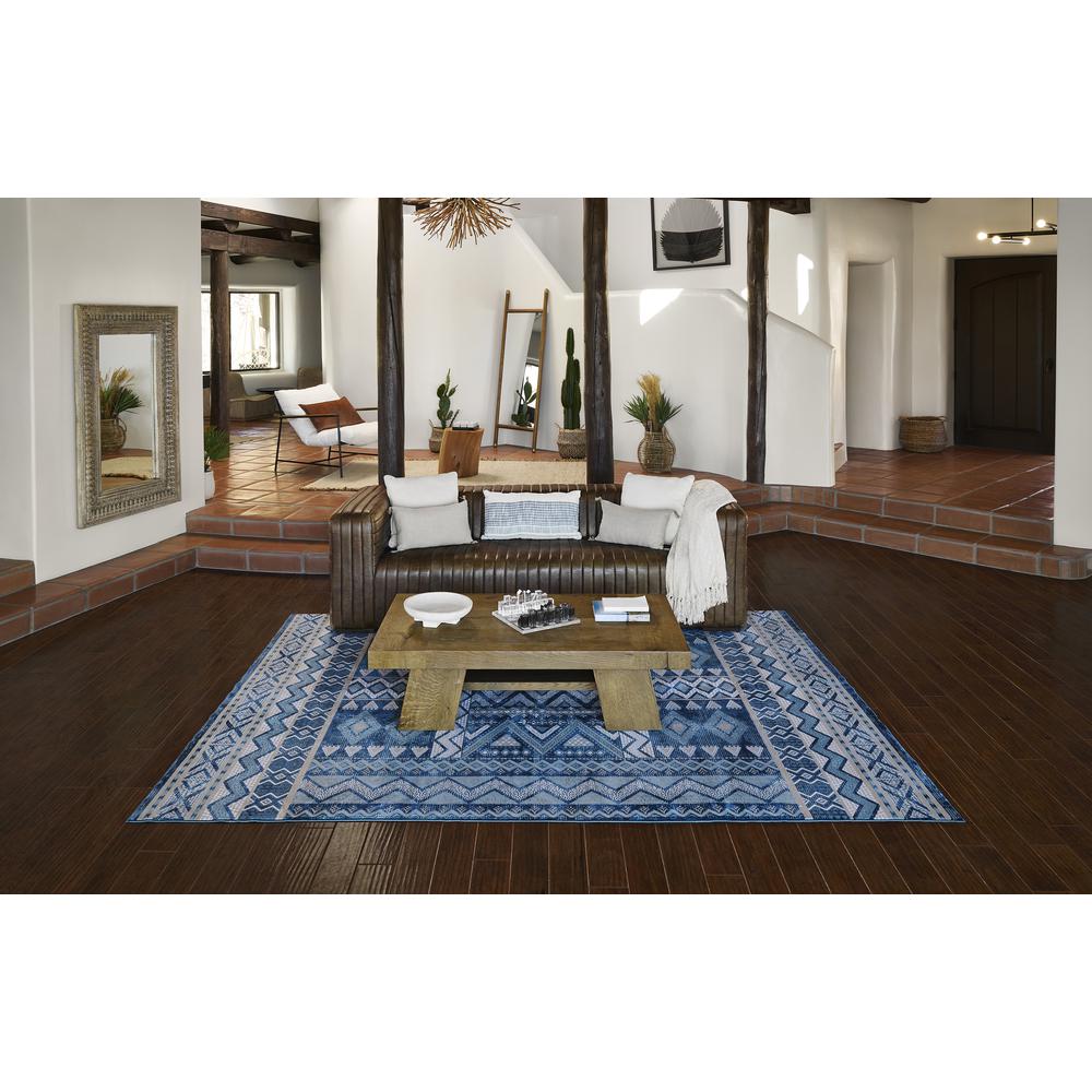 Contemporary Rectangle Area Rug, Blue, 1'10" X 2'10". Picture 9