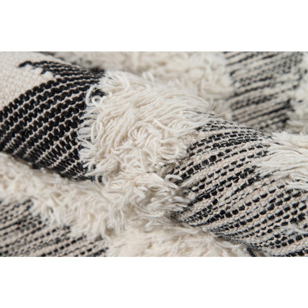 Contemporary Rectangle Area Rug, Black, 2' X 3'. Picture 4