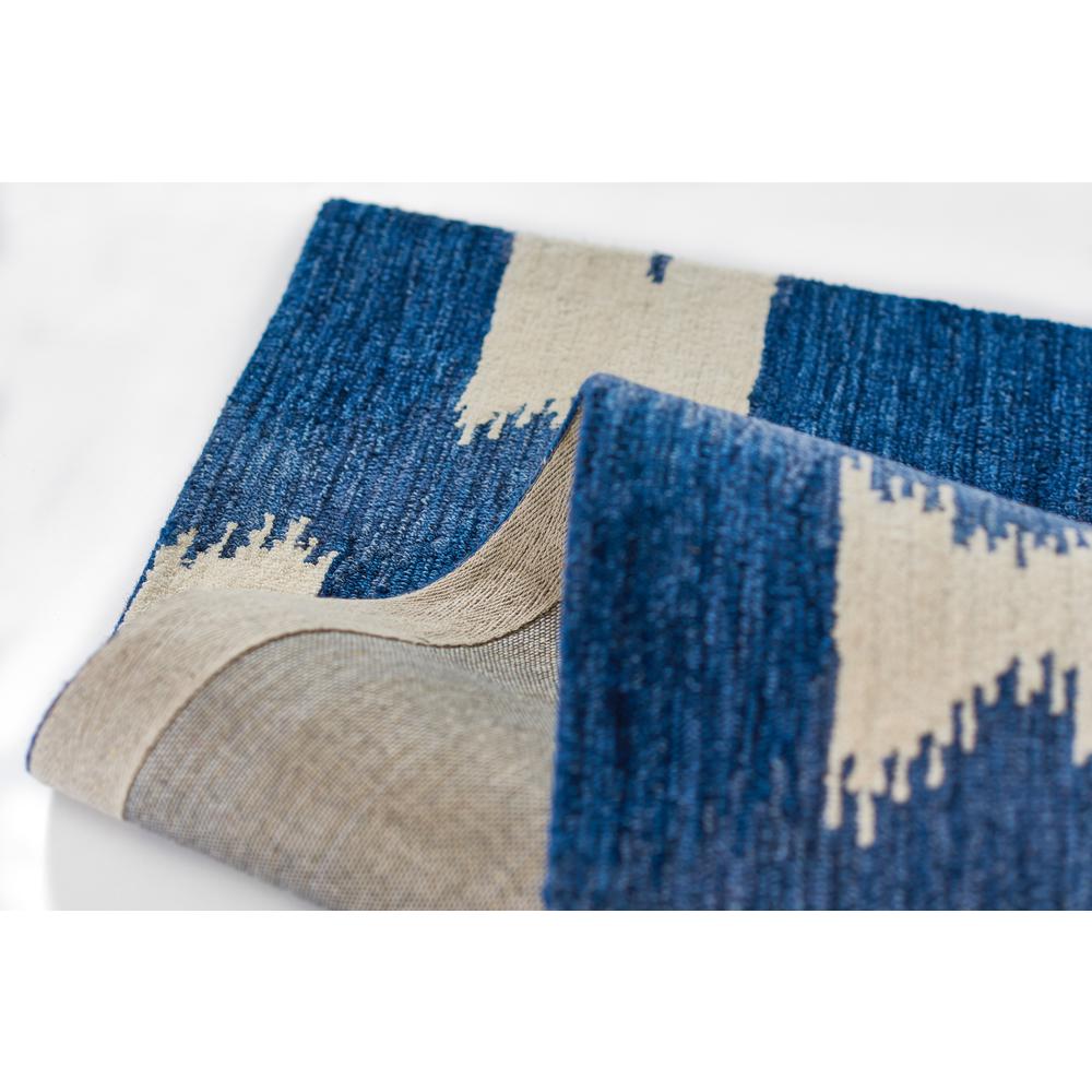 Transitional Rectangle Area Rug, Navy, 2' X 3'. Picture 7