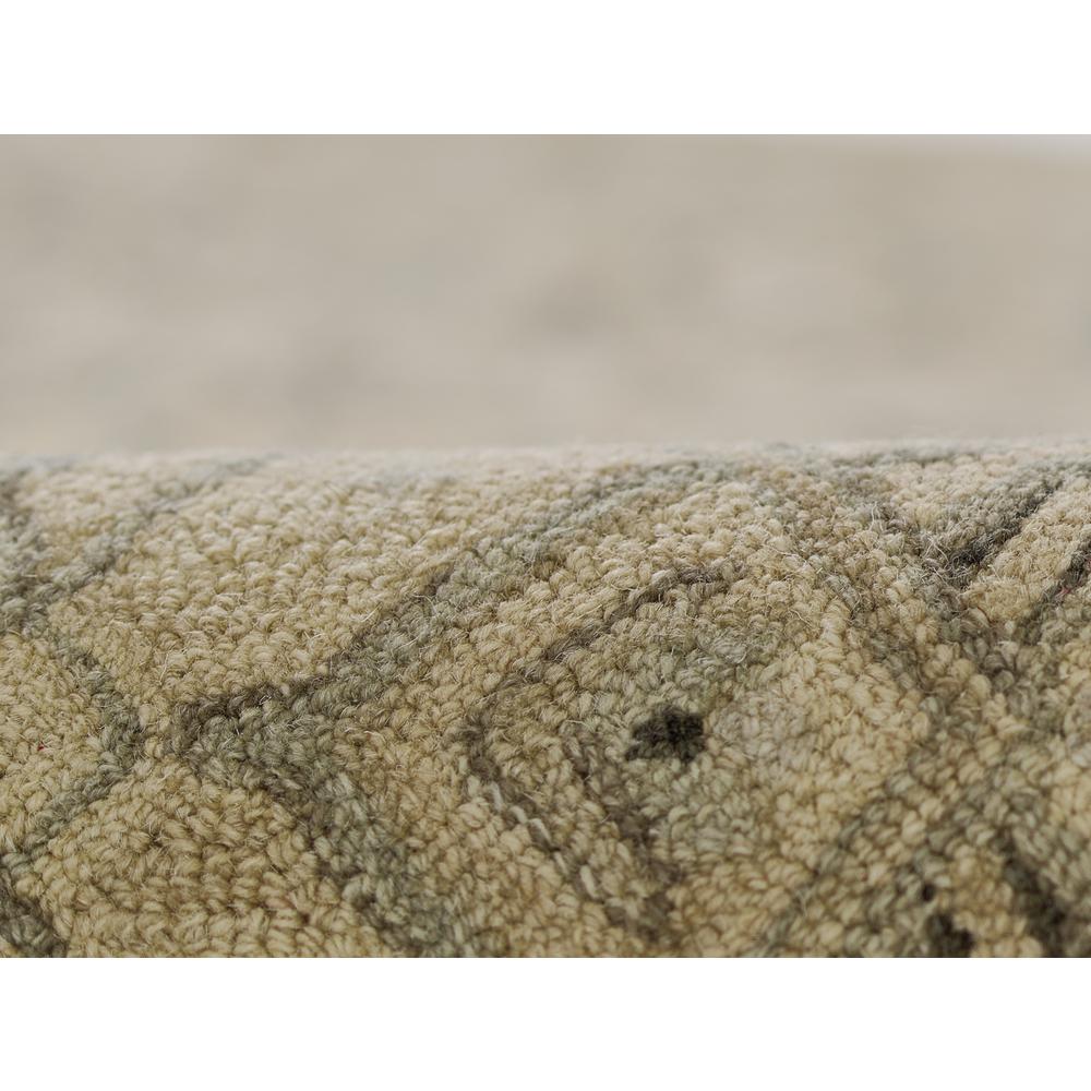 Traditional Rectangle Area Rug, Taupe, 2' X 4'. Picture 4