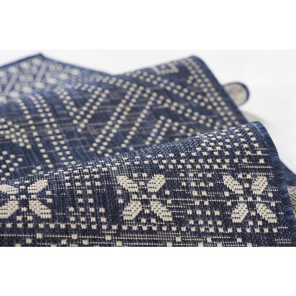 Transitional Rectangle Area Rug, Navy, 2' X 3'. Picture 6