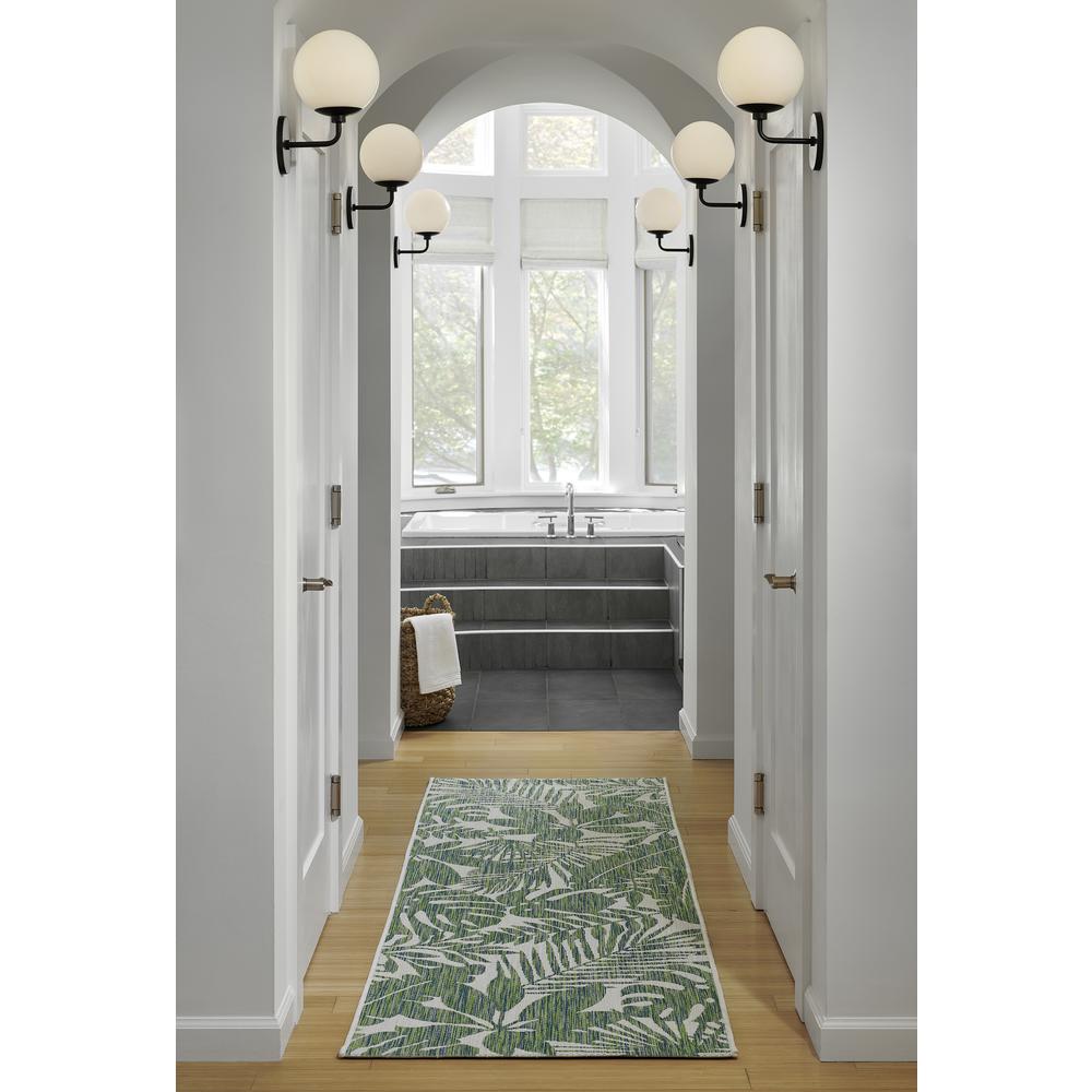 Transitional Rectangle Area Rug, Green, 2' X 3'. Picture 9